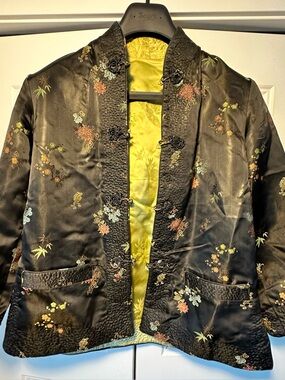 VTG Peony Brand Reversible Chinese Rayon Satin Jacket Black Gold Frog Closure Sm
